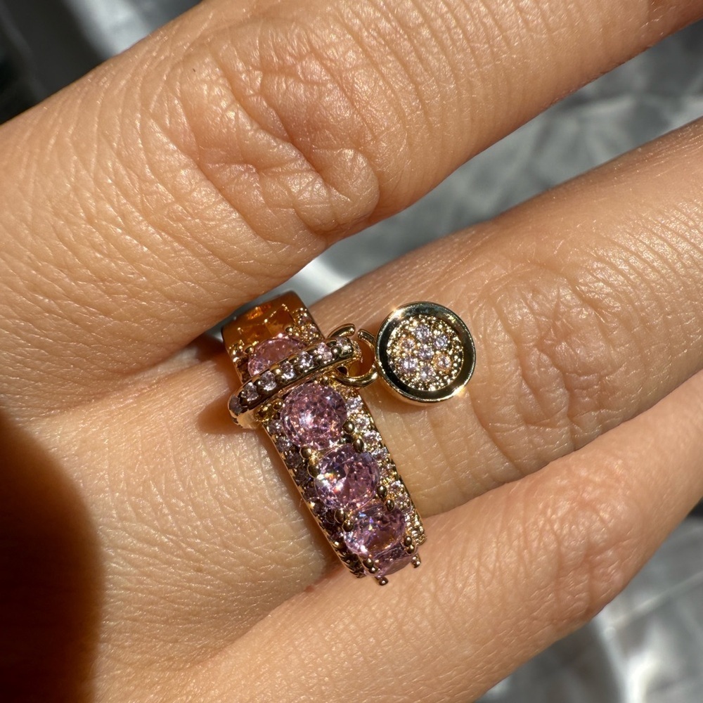 New! Women’s pink diamond 18 k gold color plated unique ring - Picture 4 of 8